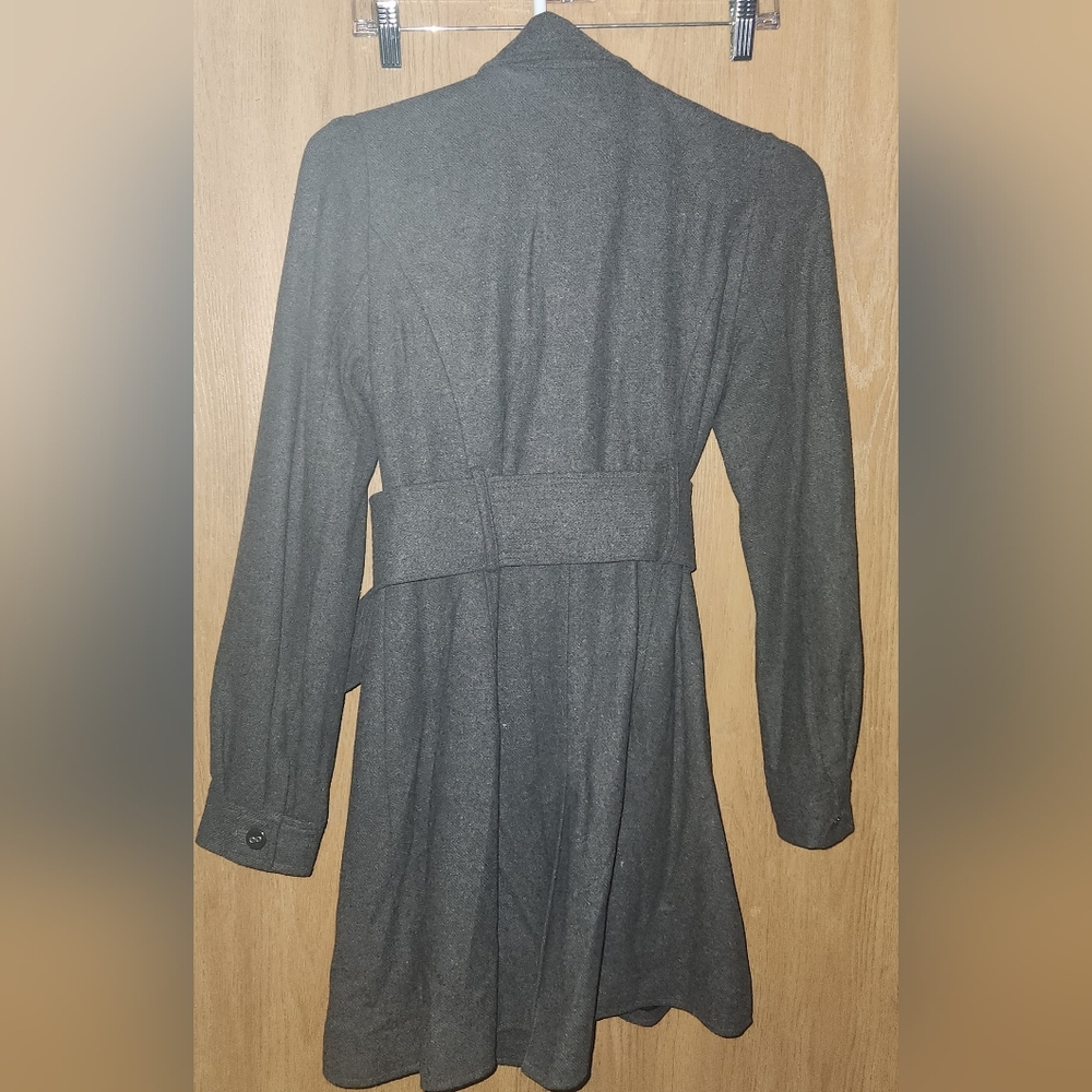 Forever 21 Gray Womens Peacoat w/ Ruffled Collar Size  Small Petite - Picture 3 of 4